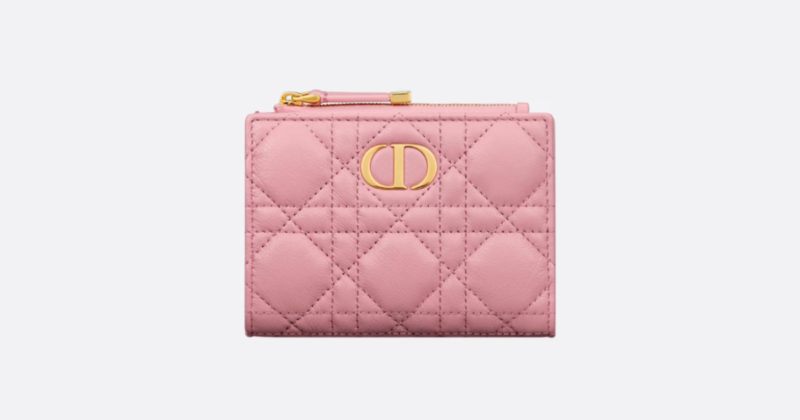 ピンク色の財布